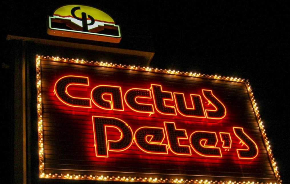 Hotel Cactus Petes & Horseshu 3*